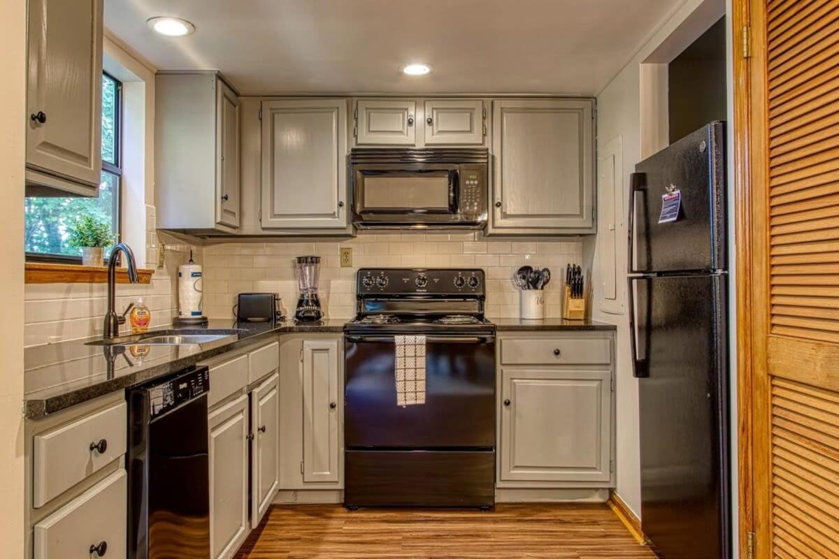 Pinecrest Townhomes-1King-2Queen Unit-Renovated 鸽子谷 外观 照片