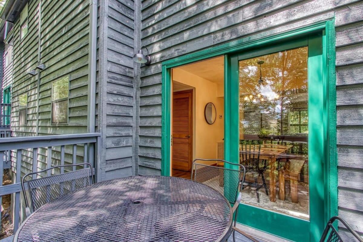 Pinecrest Townhomes-1King-2Queen Unit-Renovated 鸽子谷 外观 照片