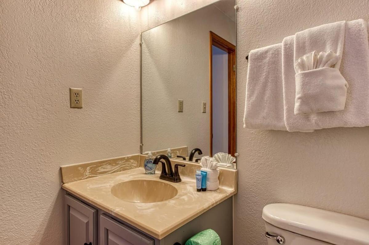 Pinecrest Townhomes-1King-2Queen Unit-Renovated 鸽子谷 外观 照片