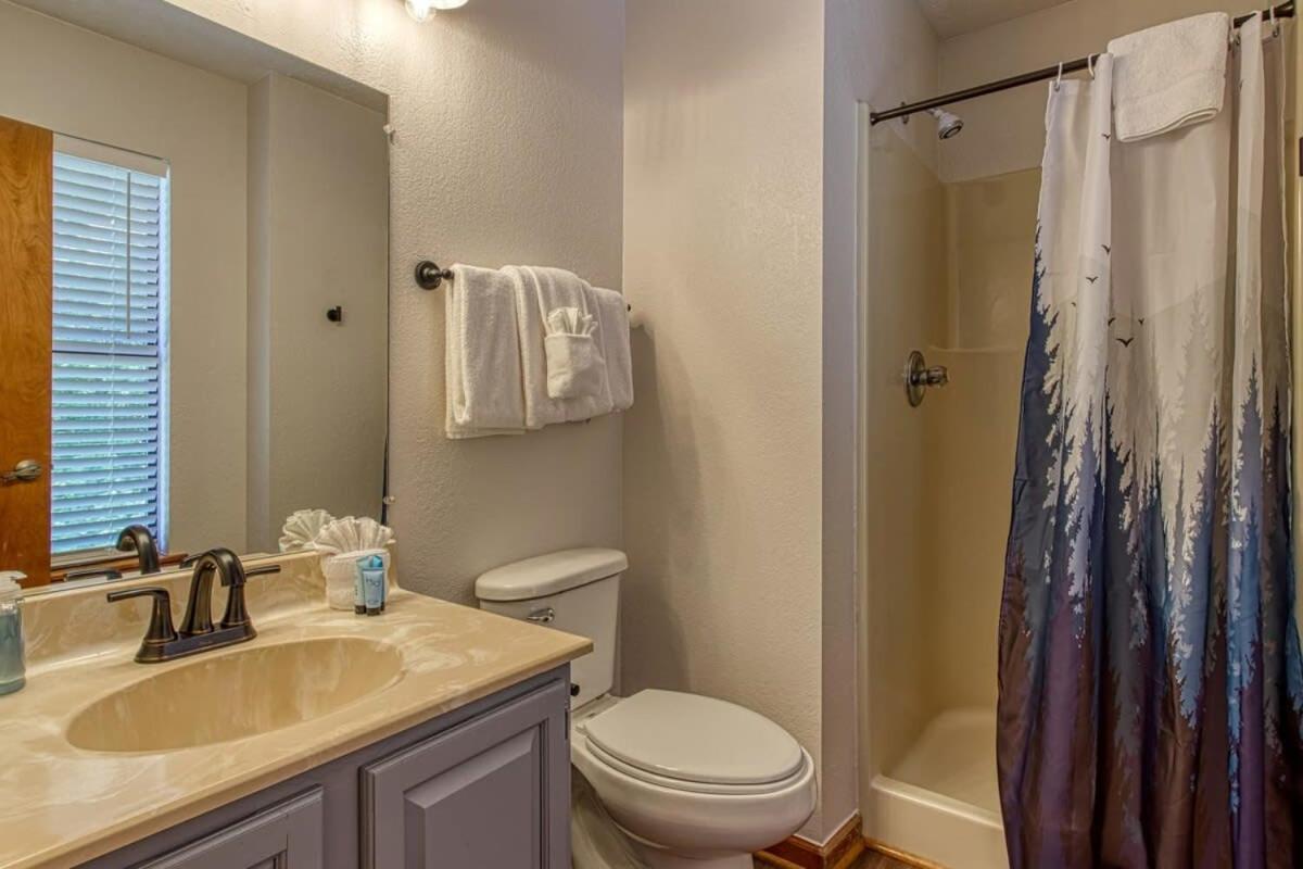 Pinecrest Townhomes-1King-2Queen Unit-Renovated 鸽子谷 外观 照片