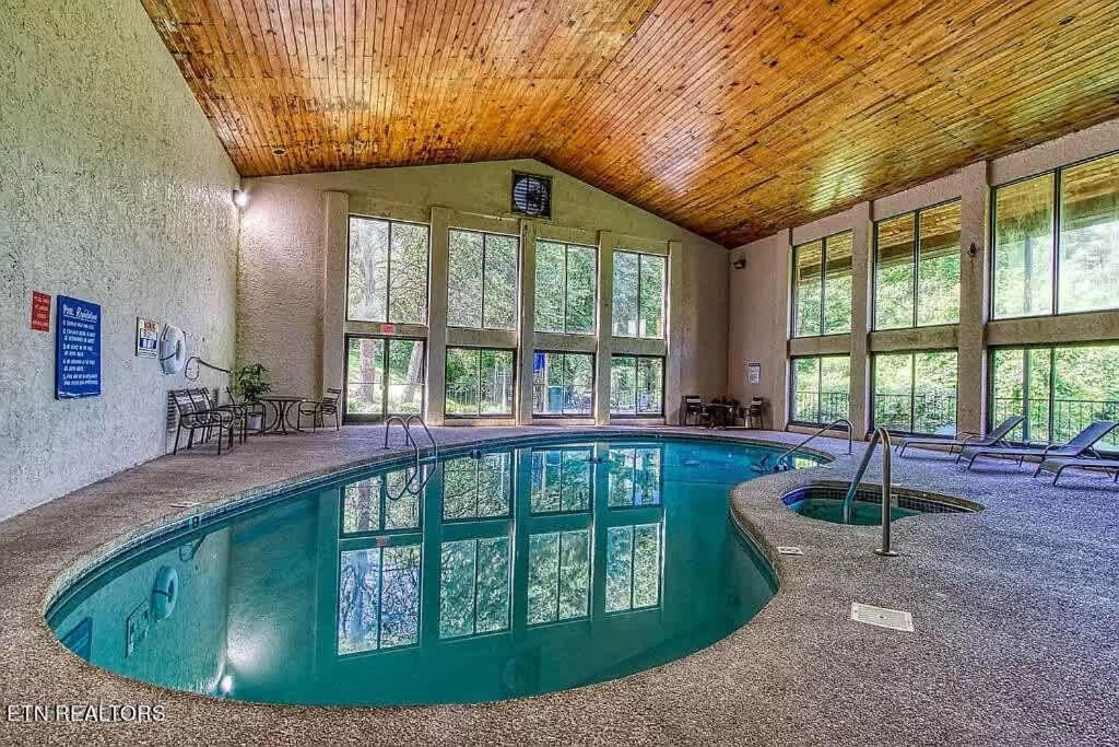 Pinecrest Townhomes-1King-2Queen Unit-Renovated 鸽子谷 外观 照片